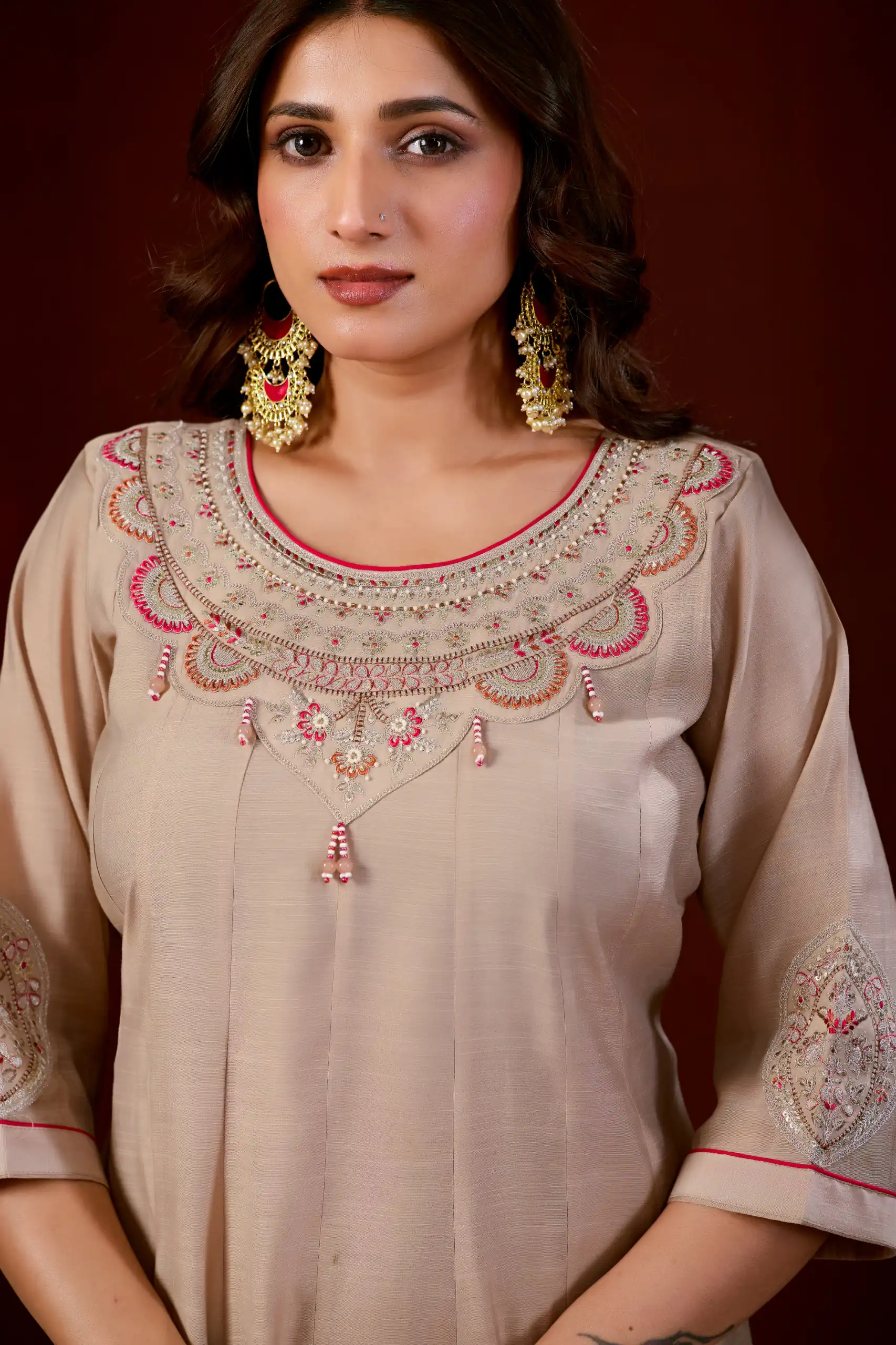 Super Off White Mul Slub Thread Work Salwar Suit