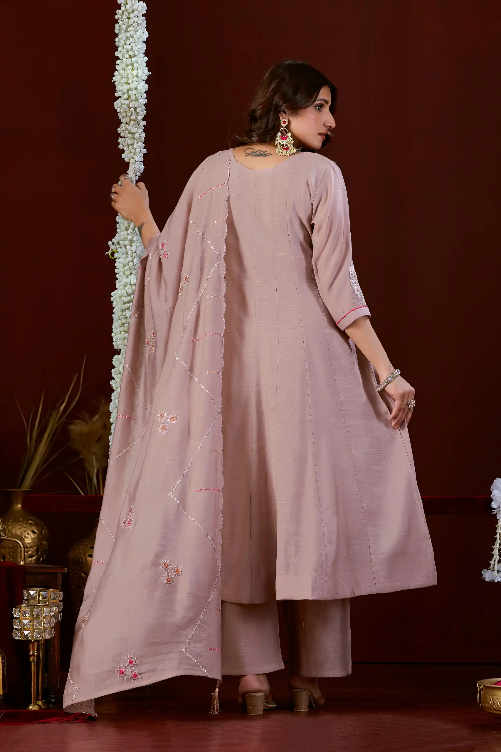 Super Pink Mul Slub Thread Work Salwar Suit