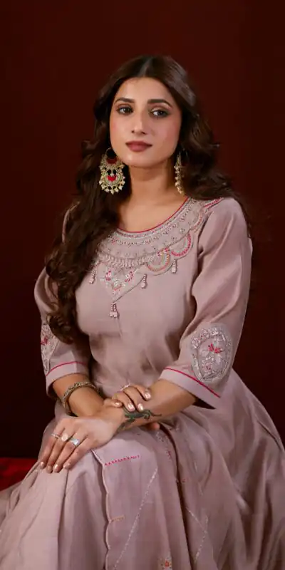 Super Pink Mul Slub Thread Work Salwar Suit