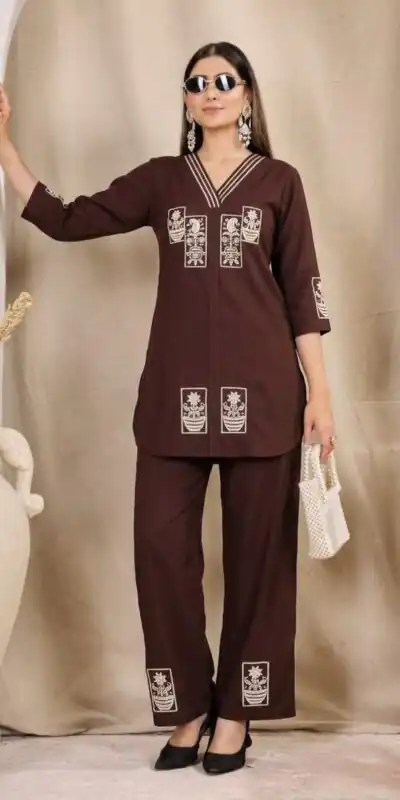 DIVA 197 Dark Brown Slub Rayon Kurti Perfect for Wedding, Party, Housewarming, Makar Sankranti, Pongal – . Price -1999 Delivery 4-6 Working Days. Shop now. | Kurti, Bollywood Kurti, Creative Kurtis, Designer Kurti, Party Wear Kurti, Selfie Kurti