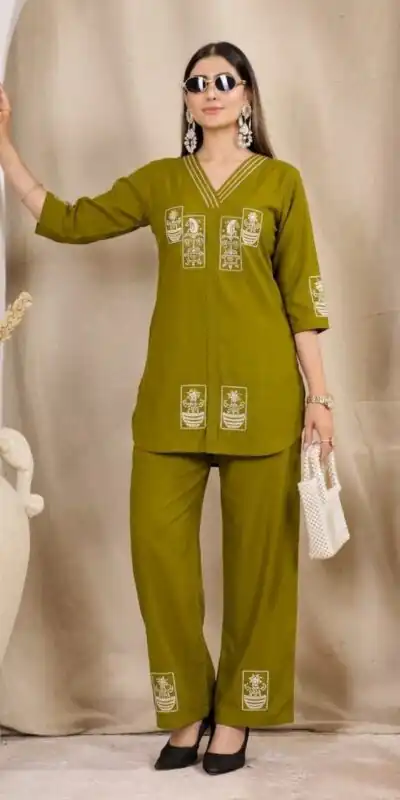 DIVA 197 Mehendi Rayon Kurti Perfect for Wedding, Party, Housewarming, Makar Sankranti, Pongal – . Price -1999 Delivery 4-6 Working Days. Shop now. | Kurti, Bollywood Kurti, Creative Kurtis, Designer Kurti, Party Wear Kurti, Selfie Kurti
