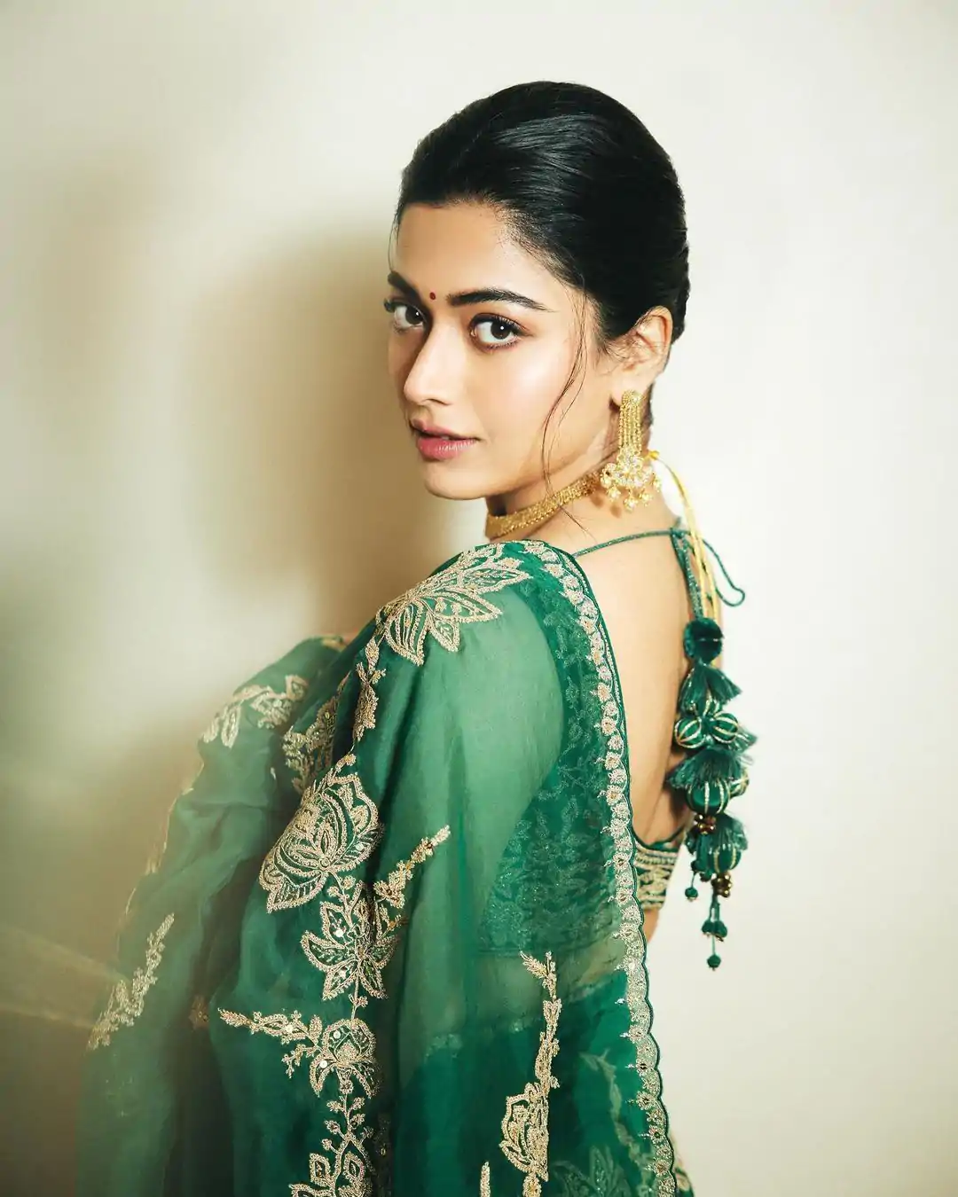 Rashmika mandanna Green Organza Silk Embroidered Saree