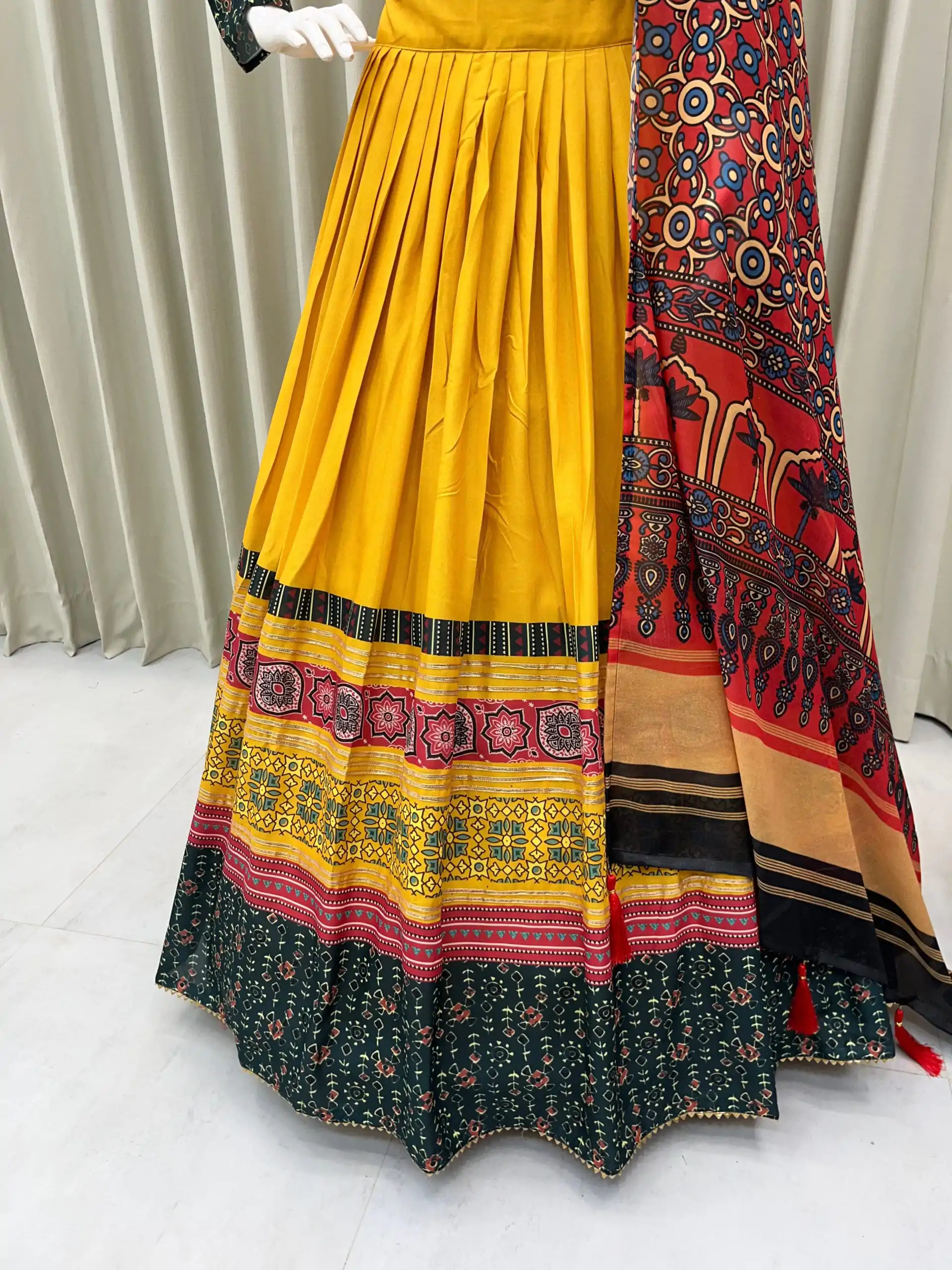 BE 389 Black Color Polyester Rayon With Print Lehenga Choli Wedding, Party, Festive, Events Etc. Delivery 4-6 Working Days Rs 2249 | Lehenga, Bollywood Lehenga, Creative Lehenga, Designer Lehenga, Embroidered Lehenga, Party Wear Lehenga