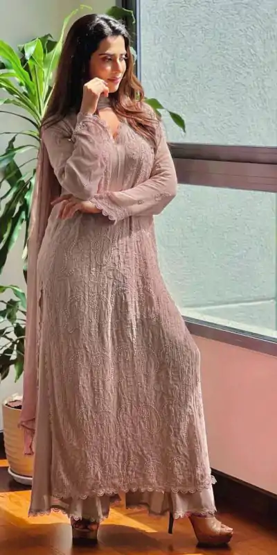 BE 170 Onion Color Georgette Thread Embroidery Salwar Suit Wedding, Party, Festive events, etc.  Expected Delivery  4-6 Working Days @1999/- | Salwar suit, Casual Suits, Creative suits, Designer Suits, Palazzo Suits, Party Wear Suits, Patiala Suits, Straight Suits