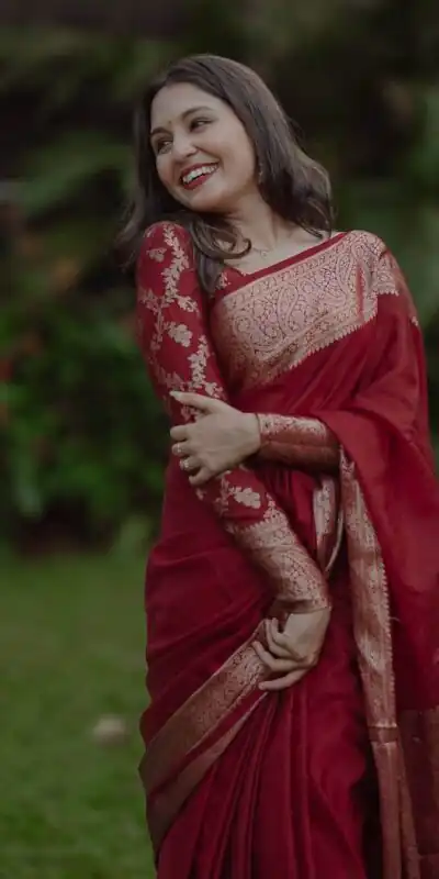 KP 6034 Red Soft Lichi Silk Saree with Lace Border & Lace Work. Exclusive Offer ₹1349. Delivery 4-6 Working Days. Shop now. | Sarees, Bollywood Sarees, Creative Sarees, Designer Sarees, Embroidered Sarees, Ethnic Saree, Modern Digital sarees, Party Wear Sarees